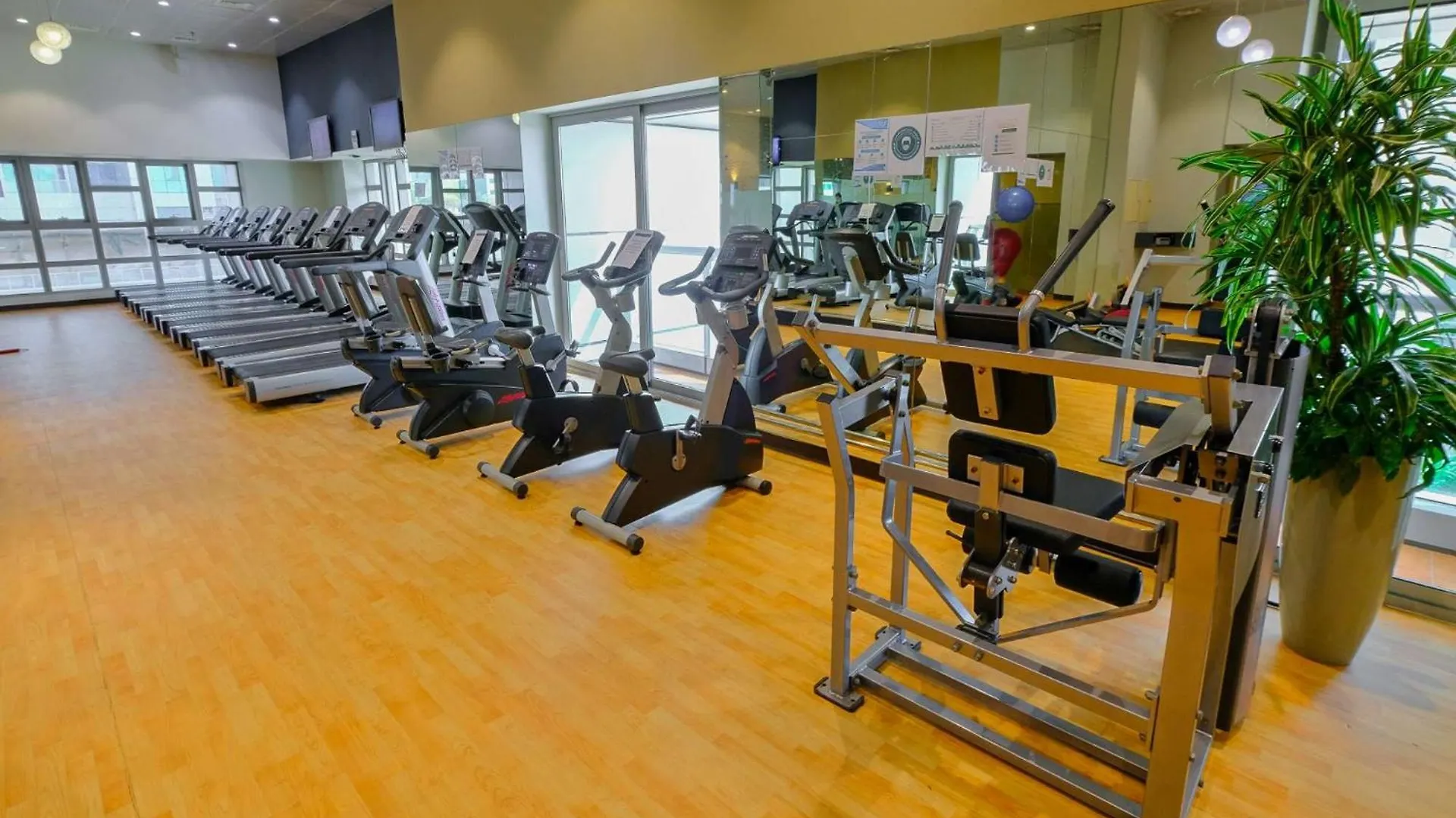 Luxurious 2-Bedrooms Apartment At Princess Tower With Stunning Marina Views! Dubai