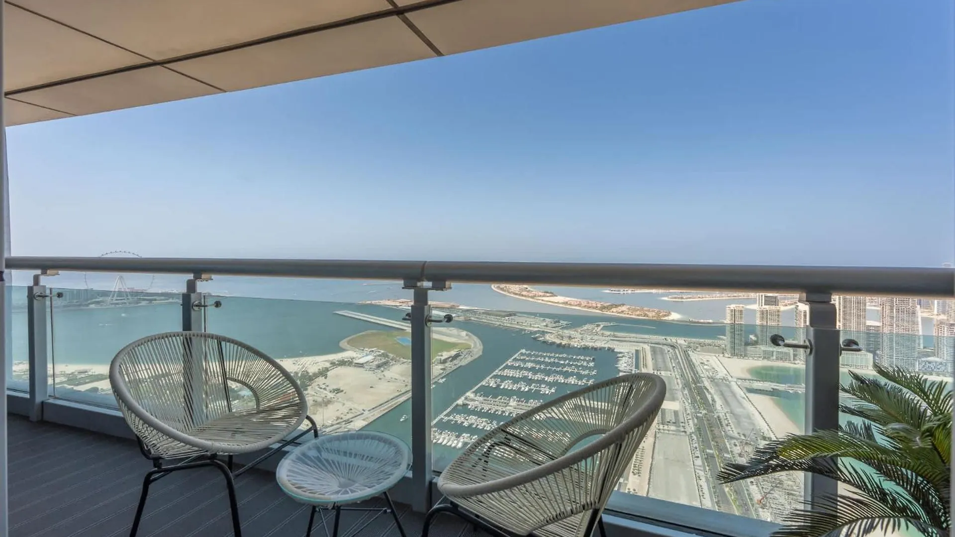 Luxurious 2-Bedrooms Apartment At Princess Tower With Stunning Marina Views! Dubai