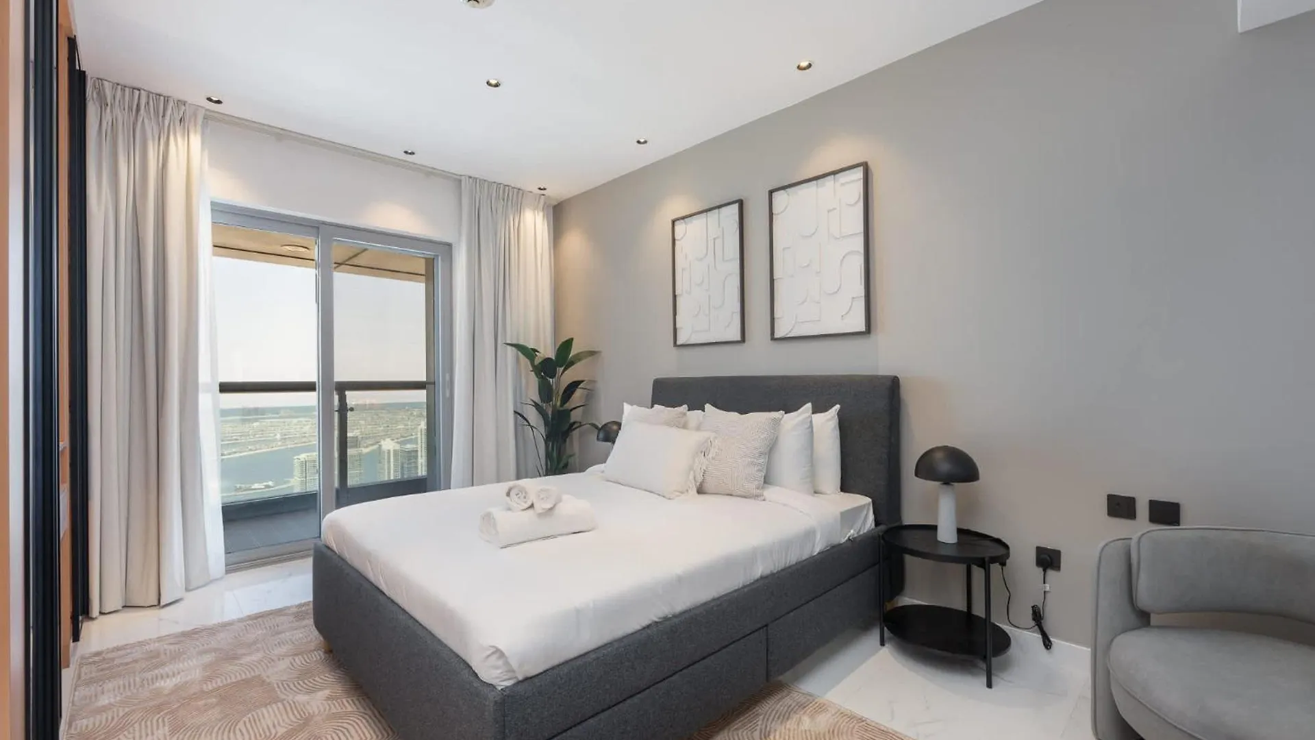 Luxurious 2-Bedrooms Apartment At Princess Tower With Stunning Marina Views! Dubai 0*,